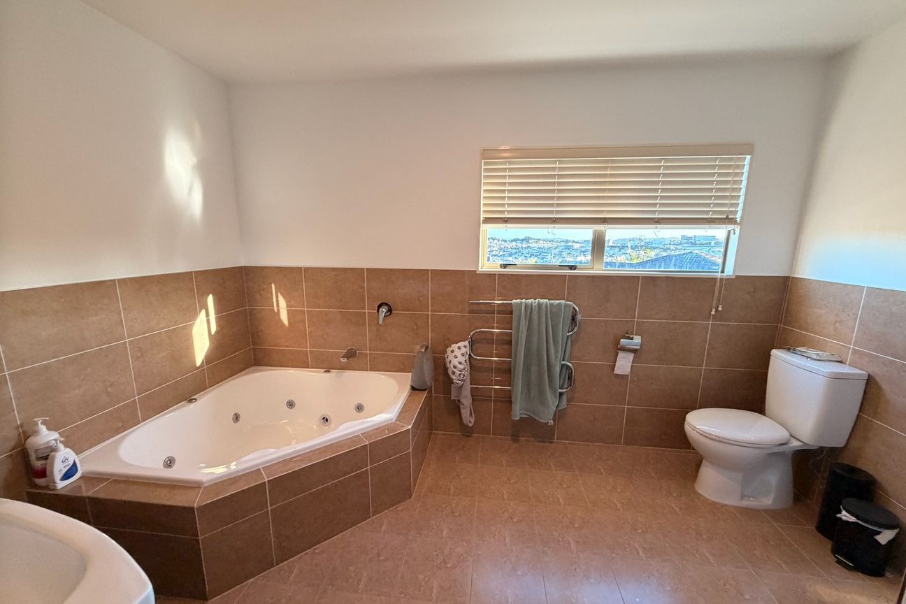 LARGE family home - Widok 6