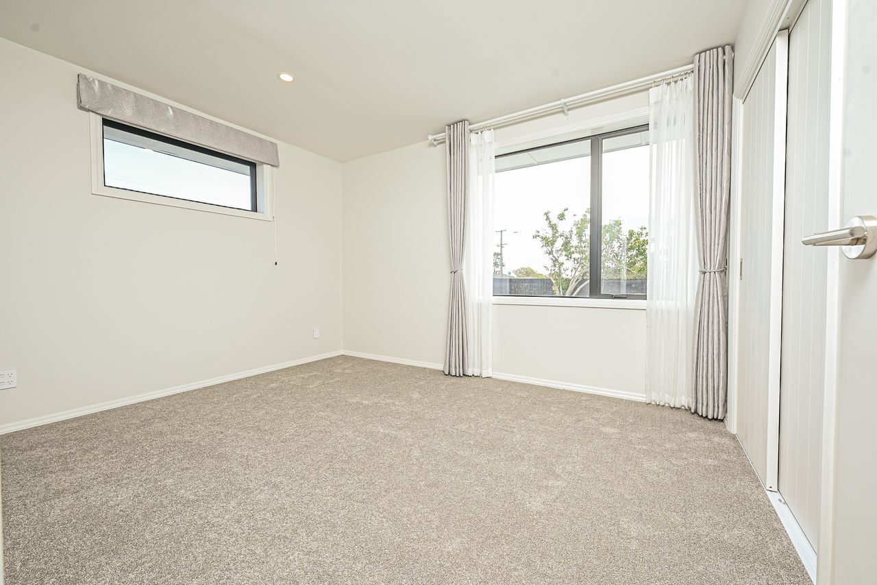 Modern Family Living in Mangere East – pohled 6