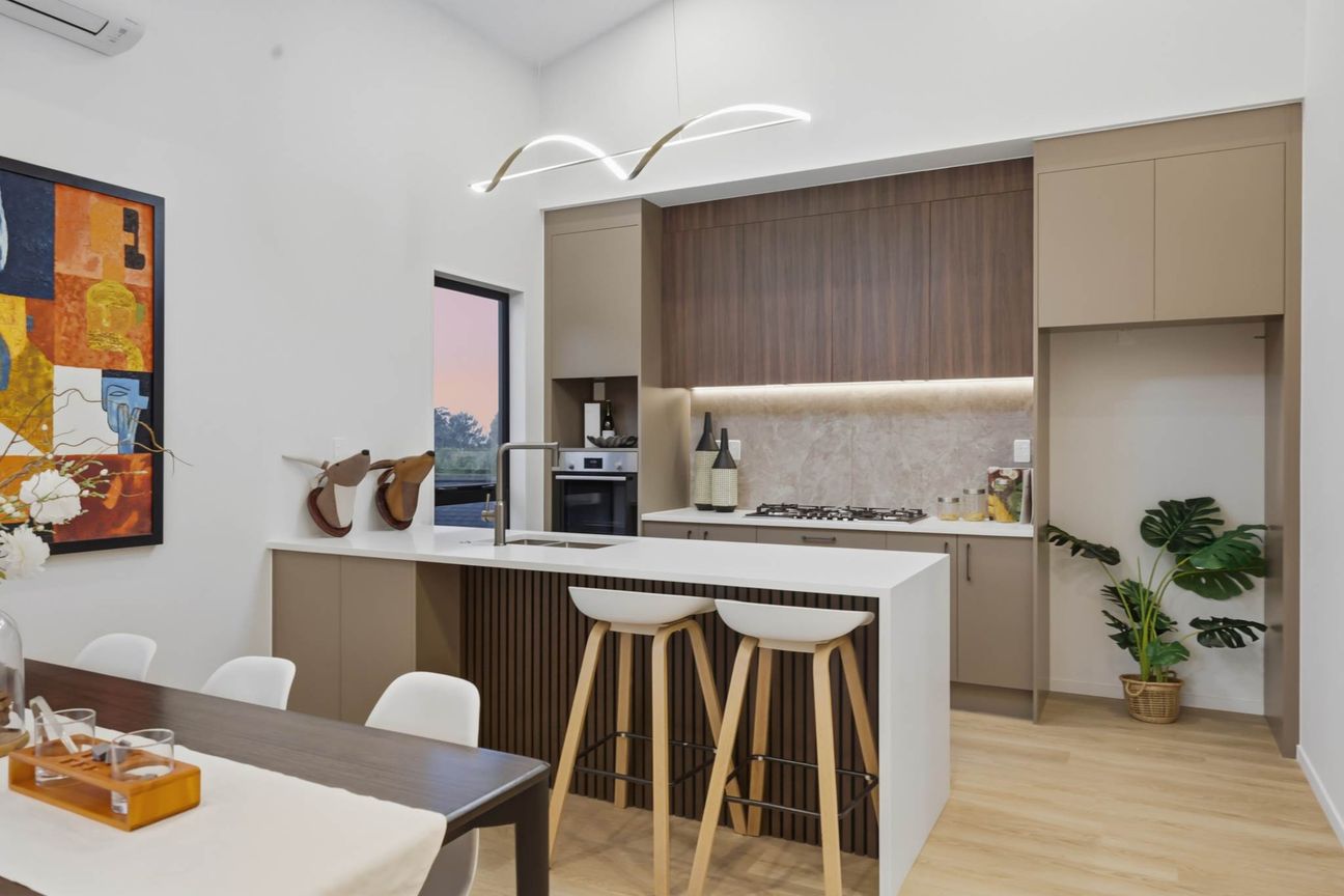 Modern Family Living with Style and Comfort - Aanzicht 5
