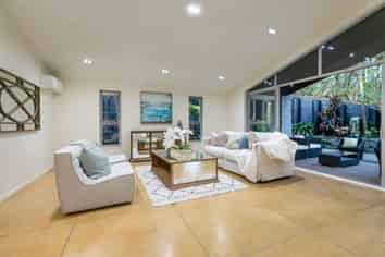177A Upper Harbour Drive, Greenhithe