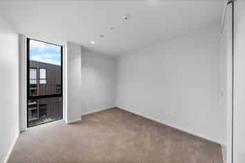 409R/11B Spring Street, Onehunga
