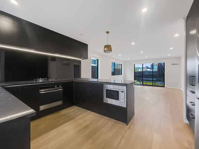 9 Mawai Hakona Drive, Wallaceville