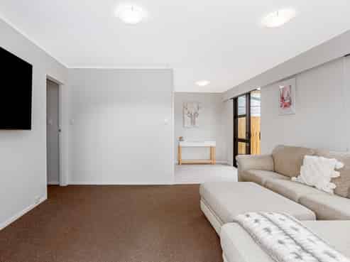 13B Transom Close, Whitby