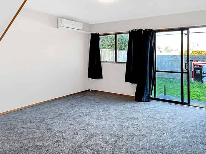 1/702 Grays Road, Mahora