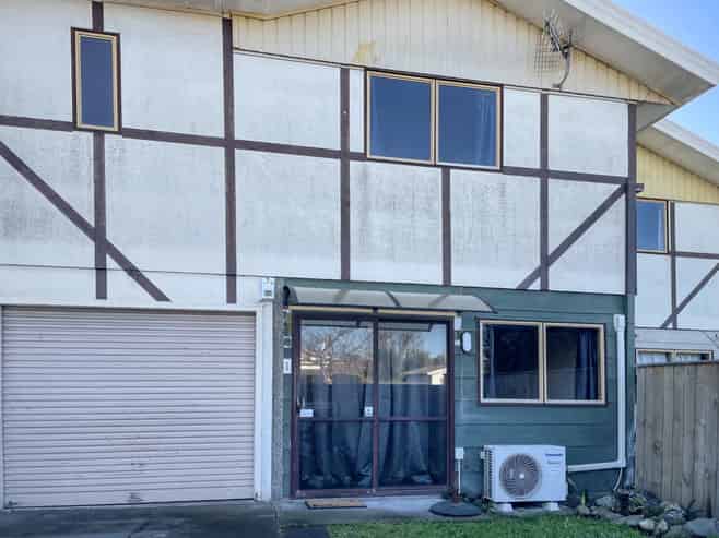 1/702 Grays Road, Mahora