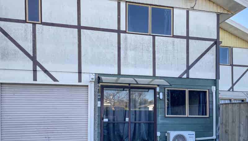 1/702 Grays Road, Mahora