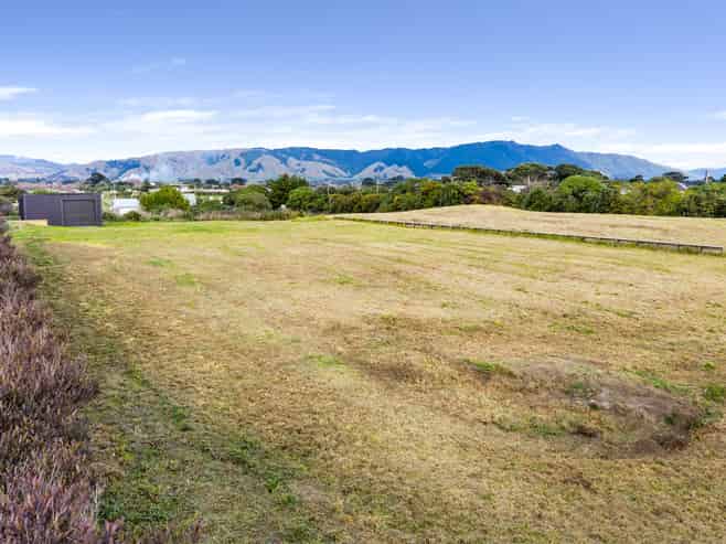 2 Sims Road, Te Horo Beach