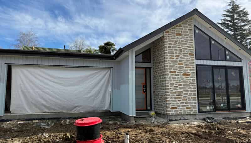 175 Otuwairoa Esplanade, Papakura