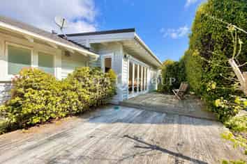 HIGH PROFILE GREENLANE VILLA OFFICE
