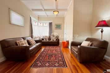 HIGH PROFILE GREENLANE VILLA OFFICE