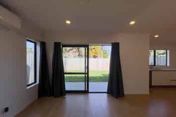 77C Fifth Avenue, Enderley