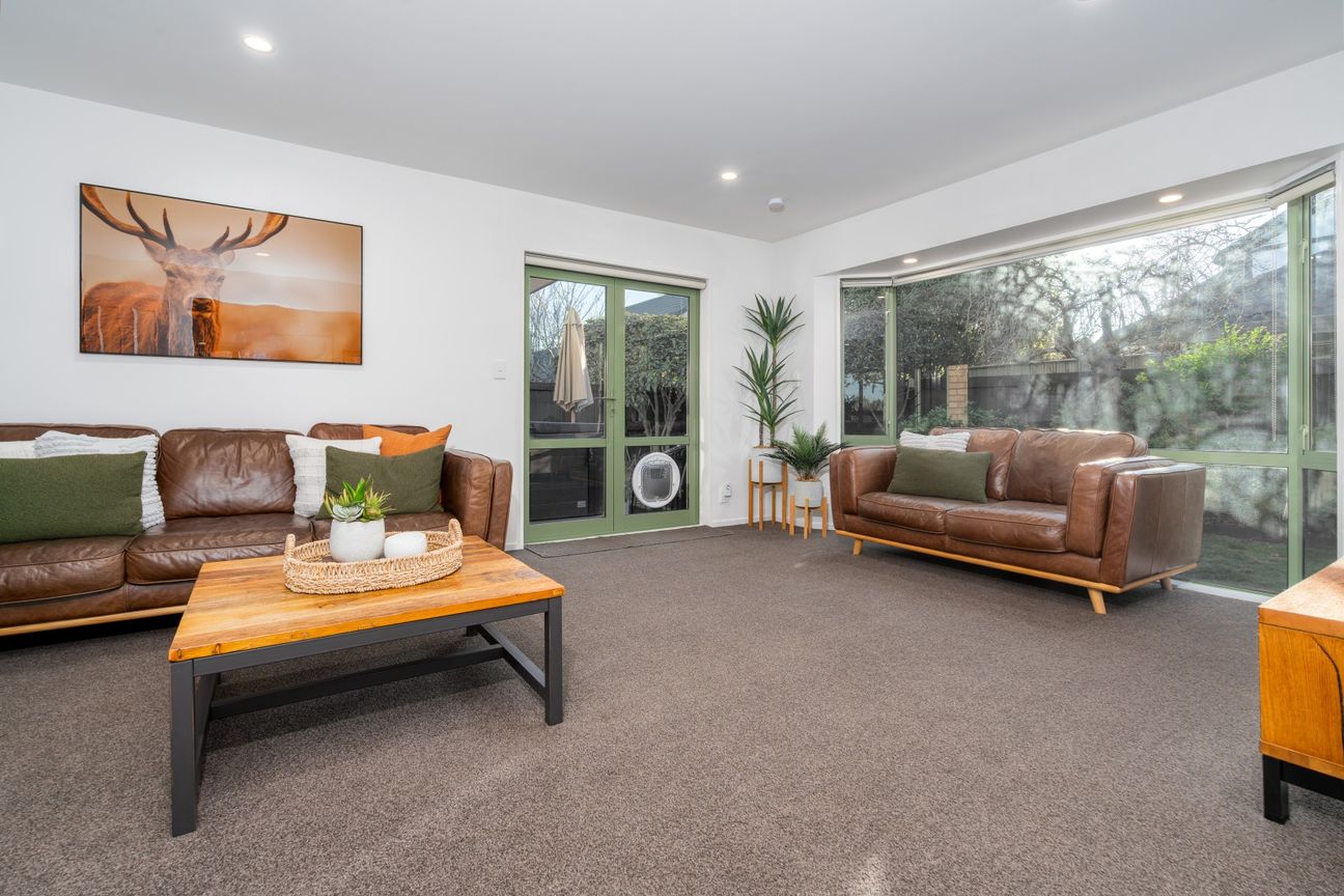 Elegant golf course family living - Mehr