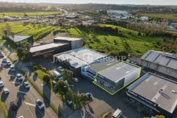 CENTRAL PARK DRIVE -  TRADE RETAIL WAREHOUSE
