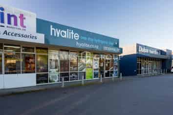 CENTRAL PARK DRIVE -  TRADE RETAIL WAREHOUSE