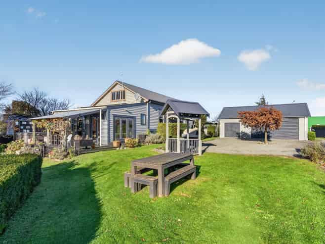 101 & 103 Fitzherbert Street, Featherston