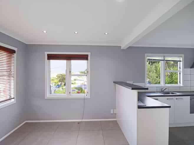 33 Victory Crescent , Tawa