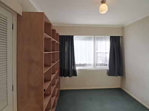 33 Victory Crescent , Tawa