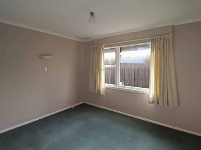 33 Victory Crescent , Tawa