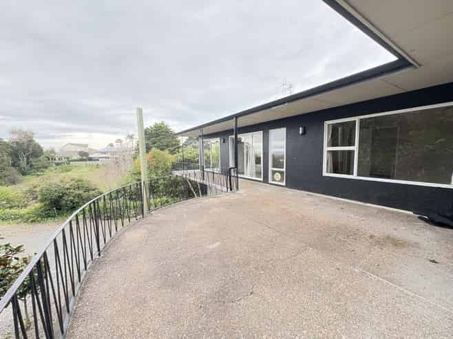 51 Tainui Drive, Havelock North