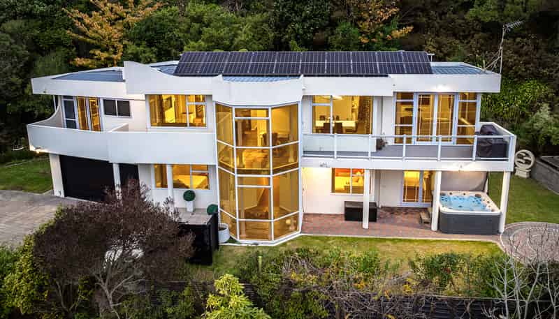 6 Iona Place, Papakowhai