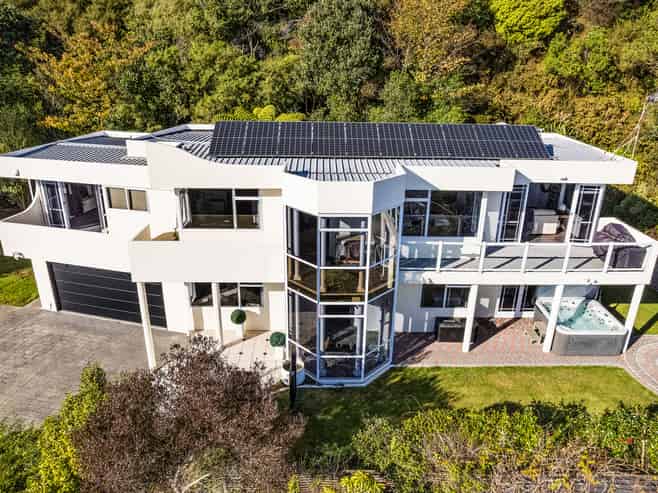 6 Iona Place, Papakowhai