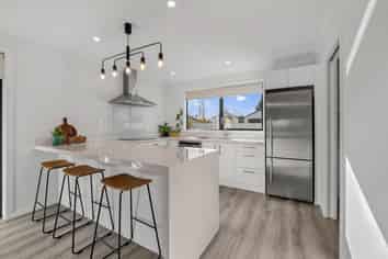 8 Redhaven Rise, Netherby
