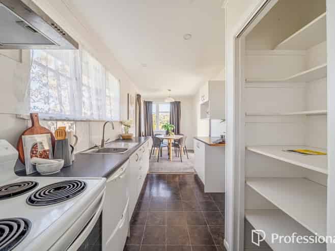 5 Holly Grove, Maungaraki