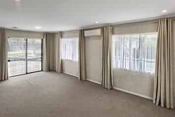6 Vesca Place, Golflands