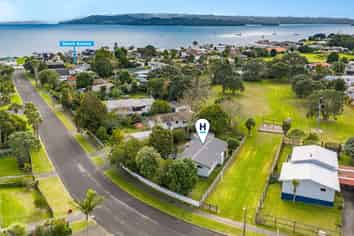 14 Shearwater Street, One Tree Point