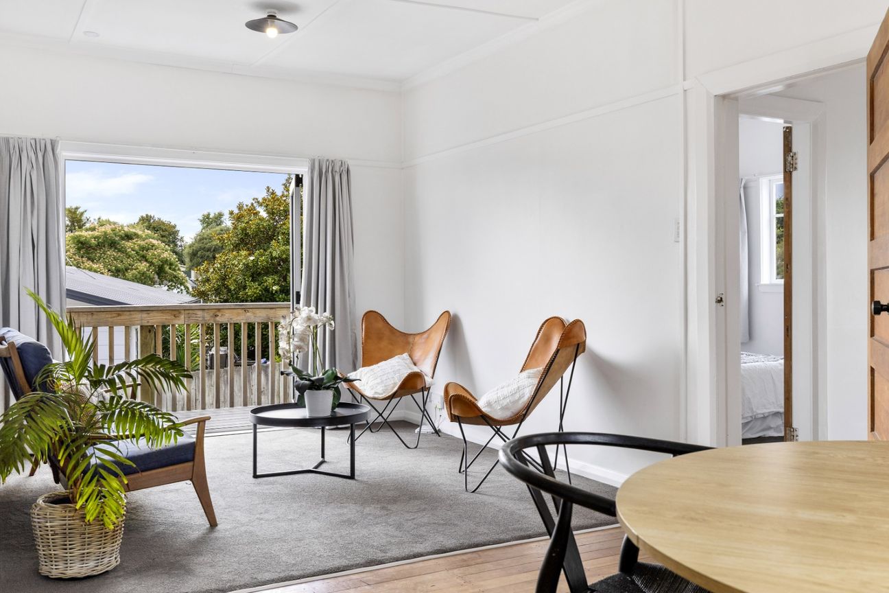 Three Bedrooms Plus Office in Hilltop - Mehr