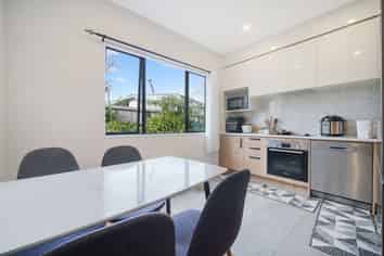 12/9 Schnapper Rock Road, Greenhithe