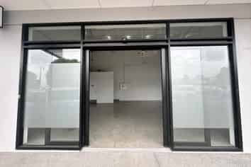 PRIME HIGH STUD RETAIL / ENTERTAINMENT
