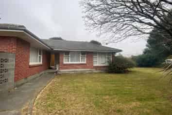 50 Cutts Road, Russley