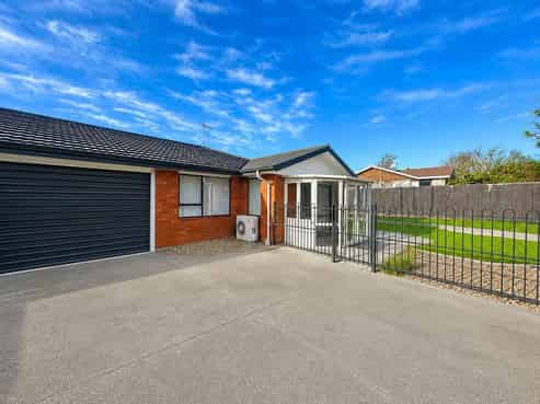 6B Pyatt Place, Redwood