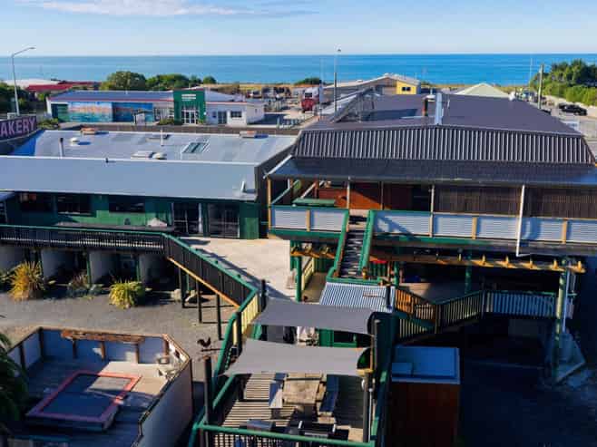 Dusky lodge backpackers investment opportunity