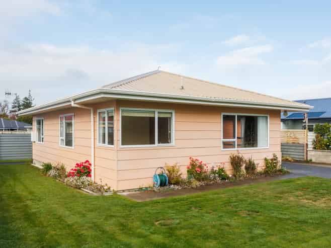 8 South Street, Feilding