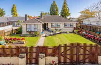 14 Grove Road, Papakura