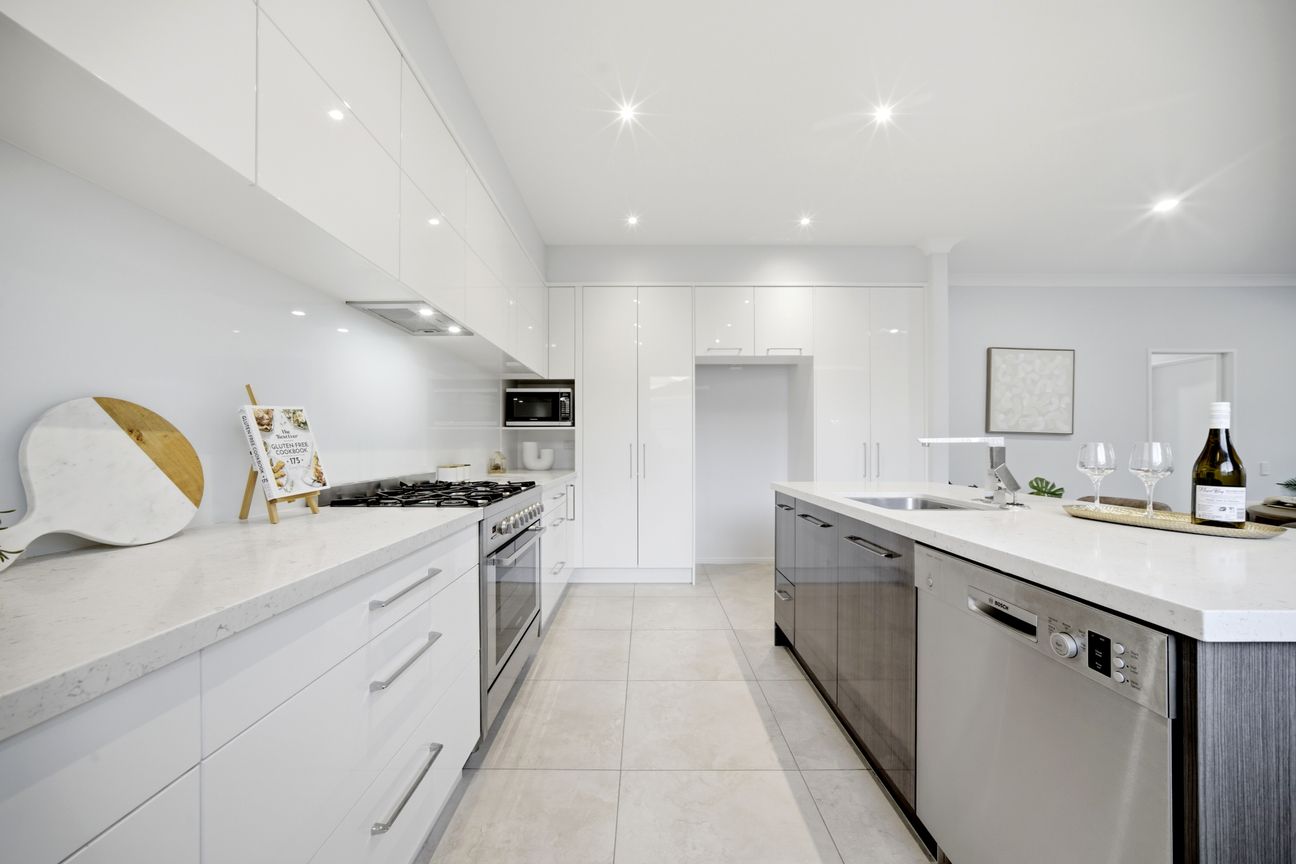 Space, Schools & Convenience in Flat Bush - Bild 3
