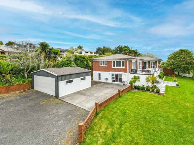 12 Routly Avenue, Pukekohe