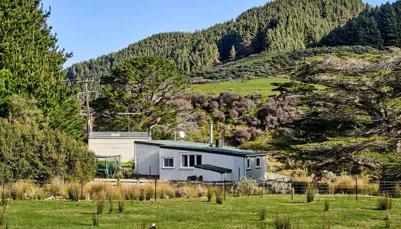 512 South Makara Road, Makara