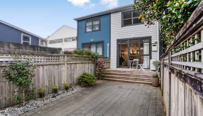5/2 Malcolm Lane, Thorndon