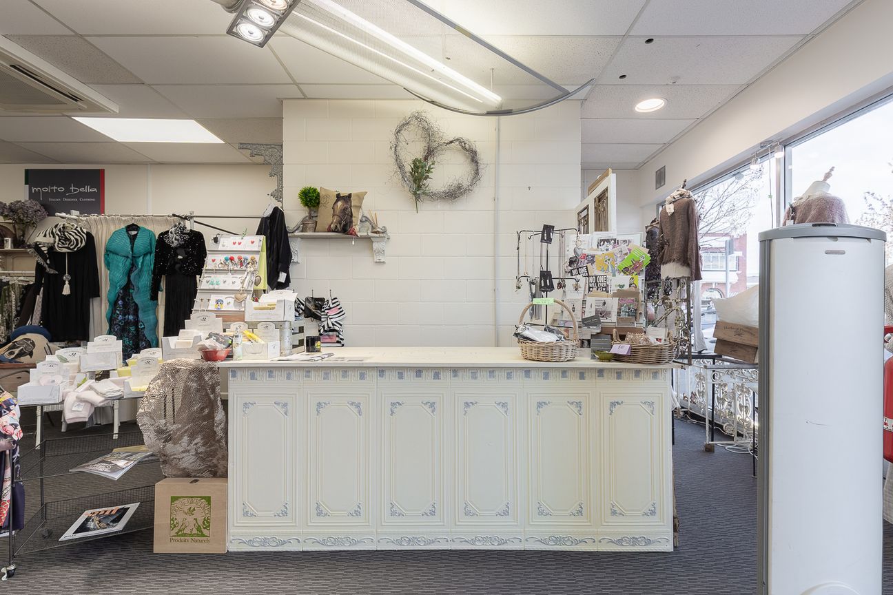 Central Queen Street Retail Opportunity - Altro