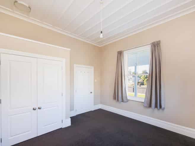16 Queen Street, Feilding