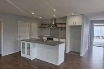 15A Frederick Place, Whalers Gate