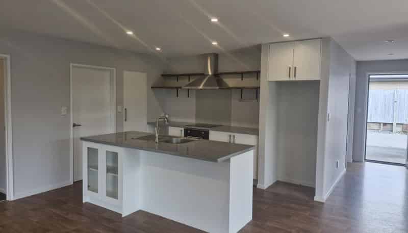 15A Frederick Place, Whalers Gate