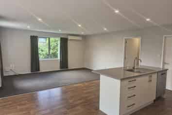 15A Frederick Place, Whalers Gate