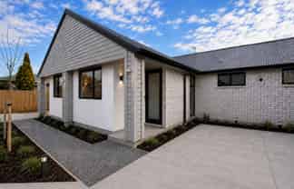 8/58  Bamford Street, Woolston