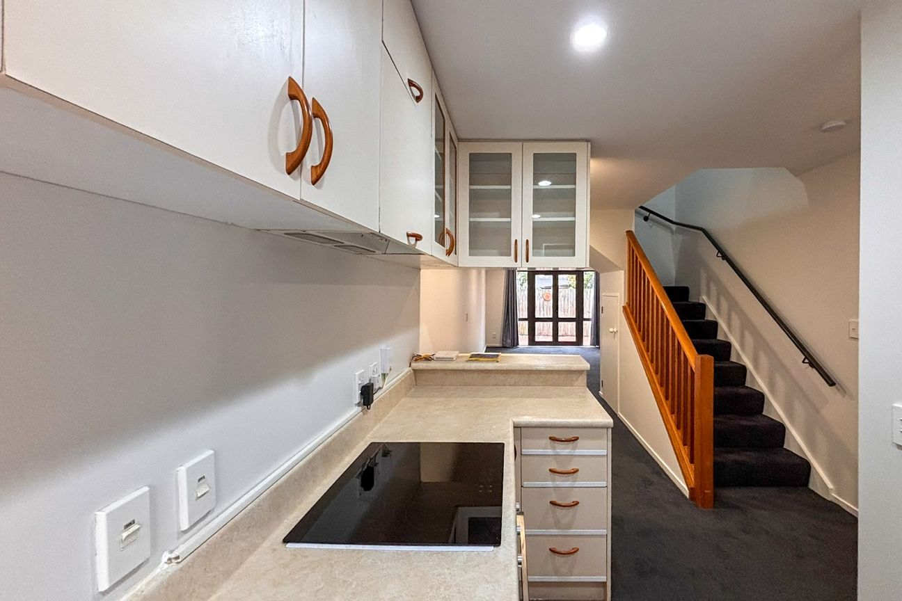 Three Bedroom Townhouse, New Carpet & Quality Appliances! – pohled 4