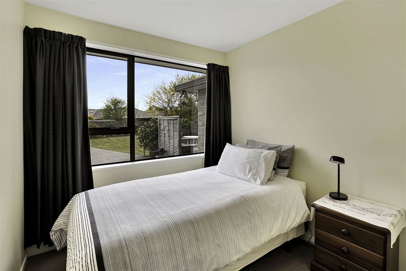 Family Home on a Huge Section – pohled 6