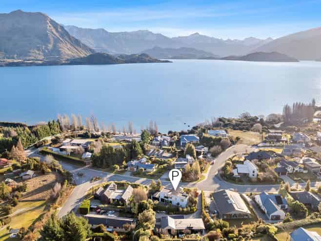 8 Penrith Park Drive, Wanaka